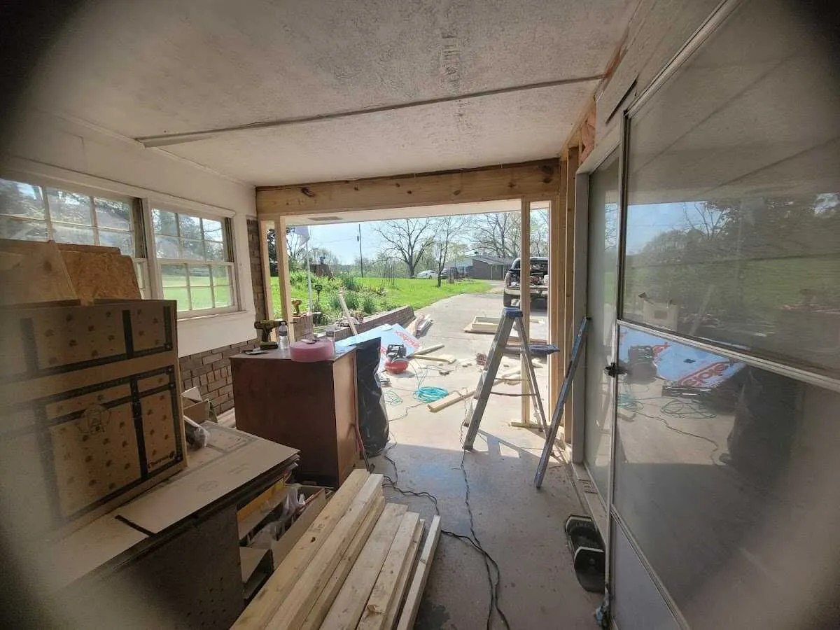 Air movers and dehumidifier for Water Mitigation Services in Wahiawa